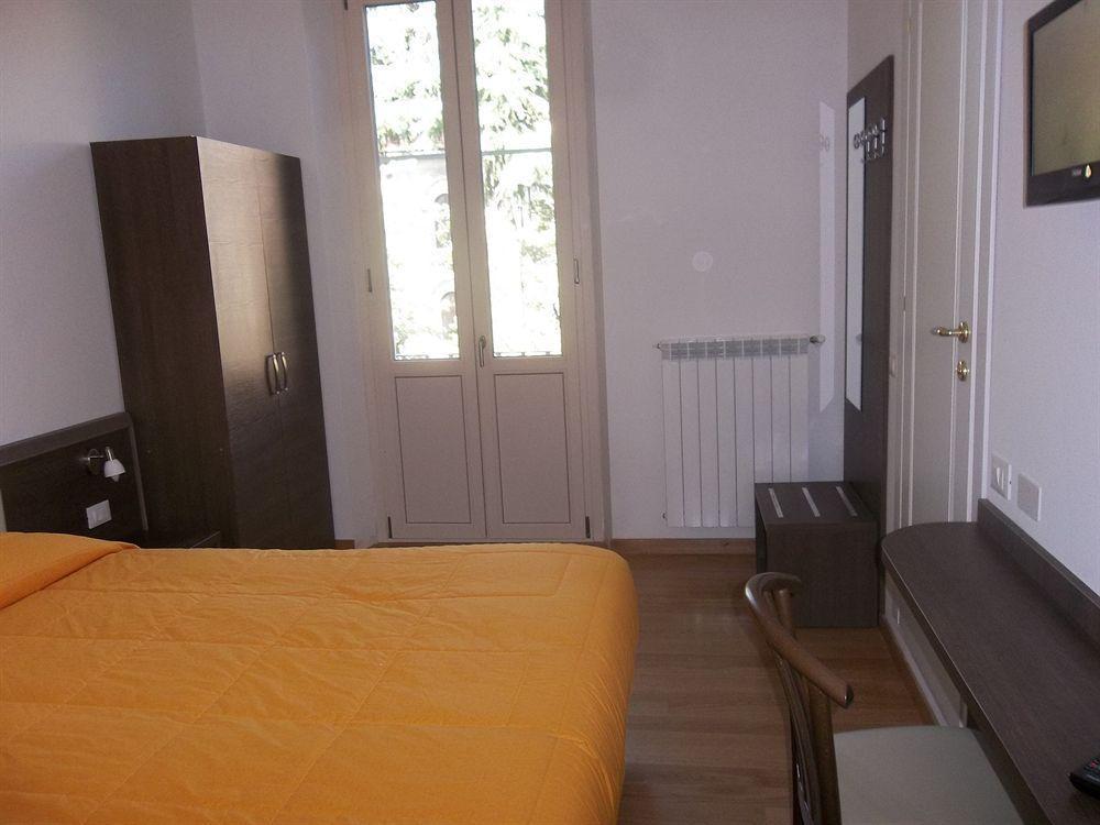 Hotel Amalfi Mediolan Zewnętrze zdjęcie