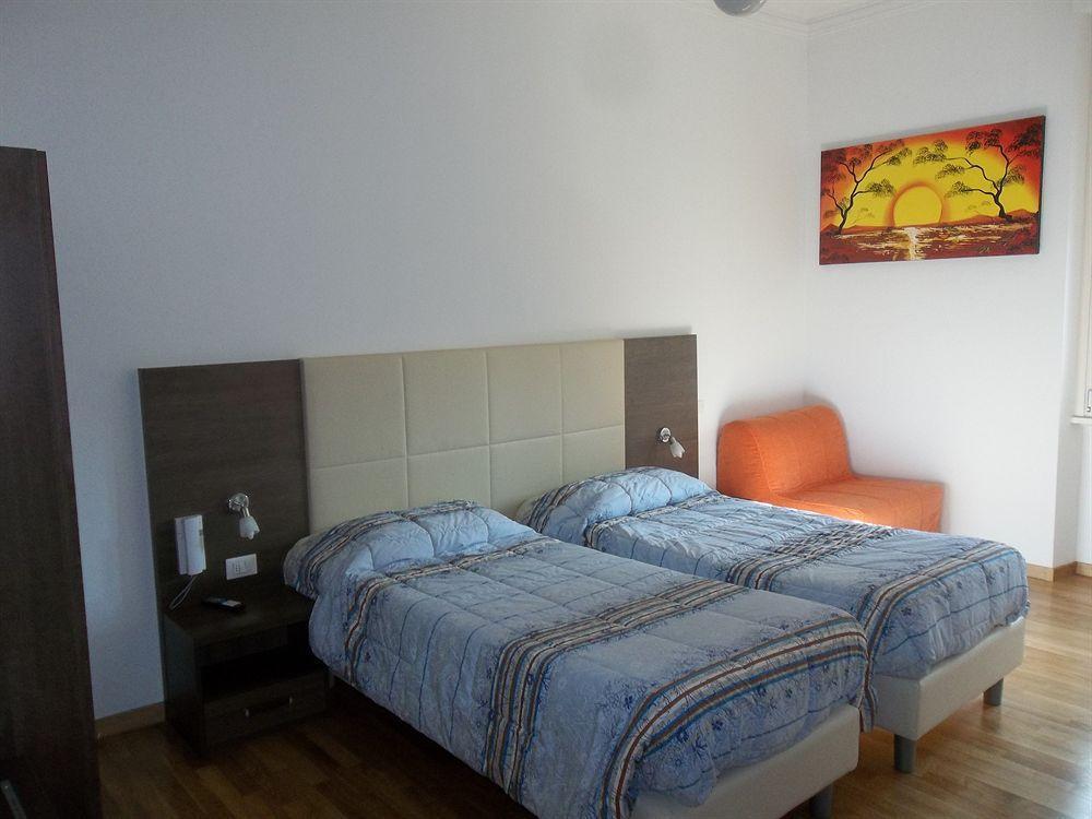 Hotel Amalfi Mediolan Zewnętrze zdjęcie