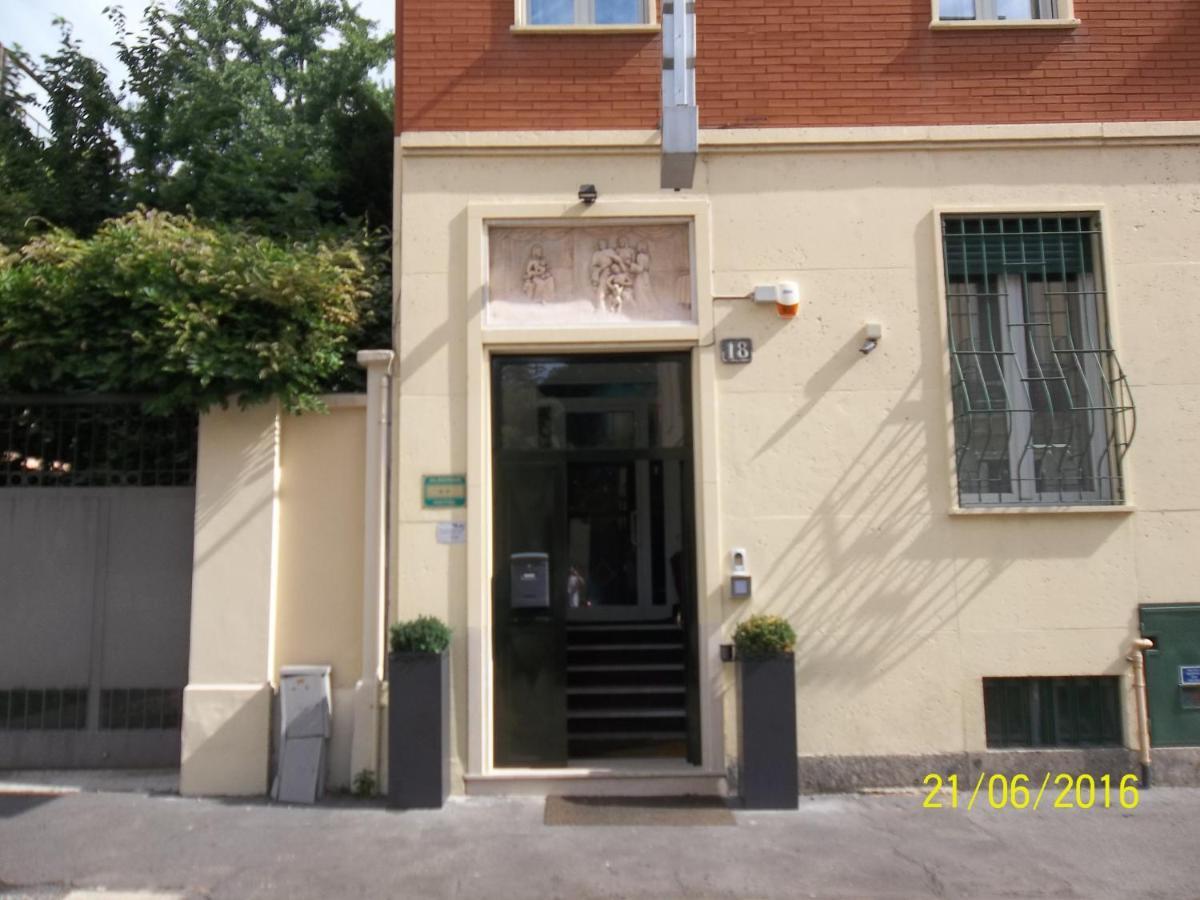 Hotel Amalfi Mediolan Zewnętrze zdjęcie